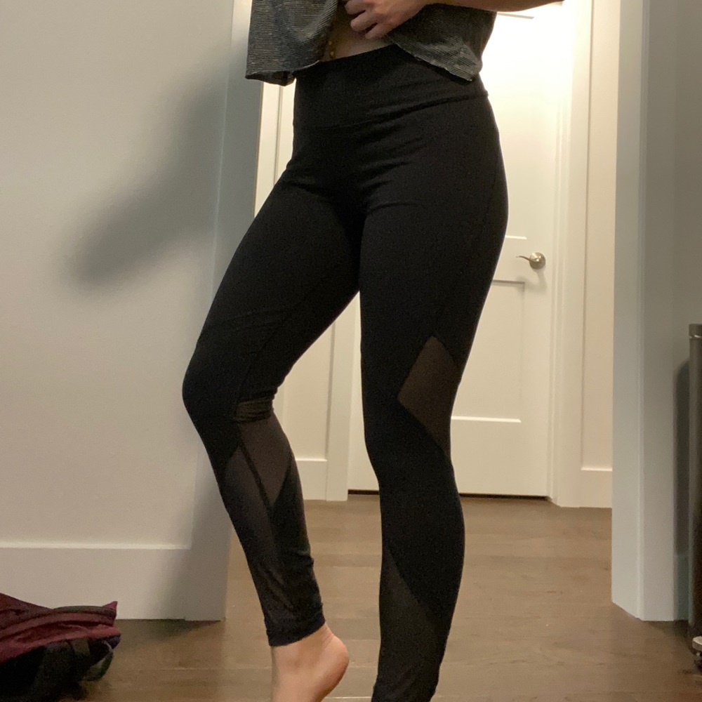 Mesh Victoria’s Secret legging